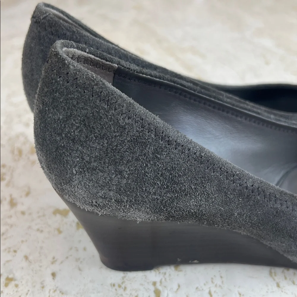 Tory Burch SALLY-SPLIT SUEDE women’s size 8 made in Brazil wedge classic office